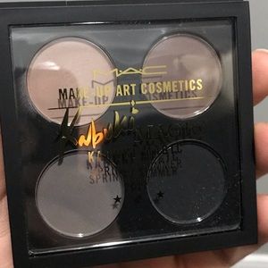 Mac Kabuki Magic eyeshadow palette